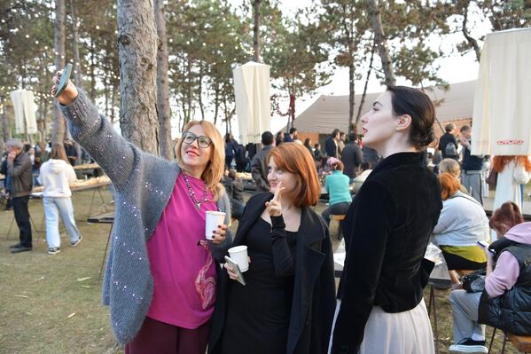 Гастрофестиваль посетили не только жители Абхазии, но также туристы - Sputnik Абхазия