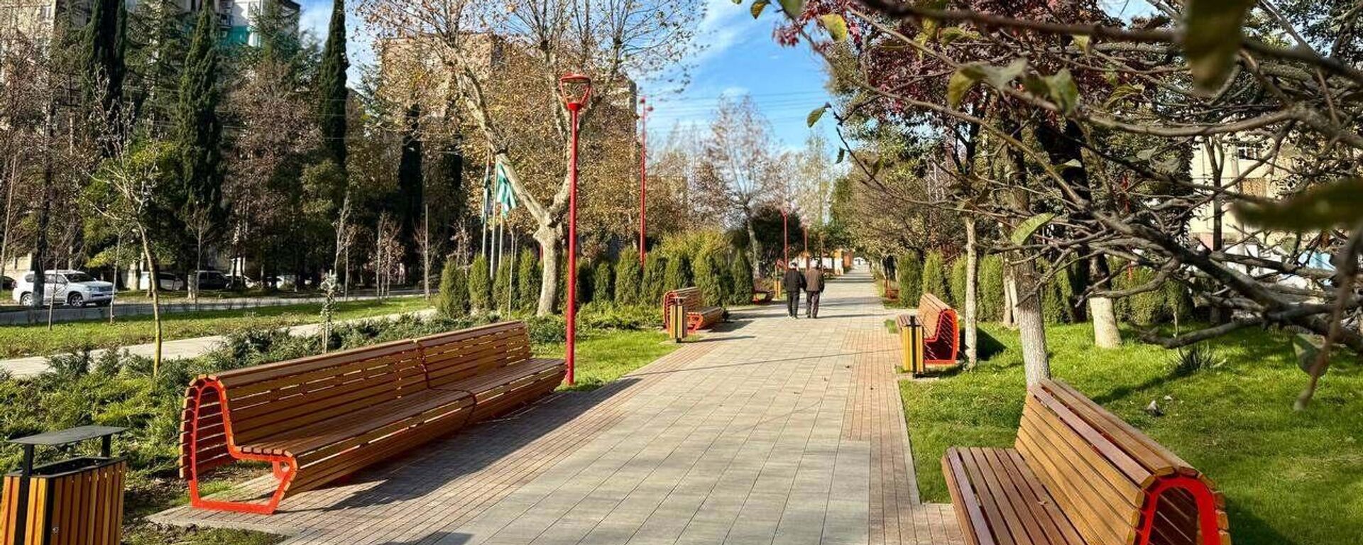 Сквер в Новом районе Сухума официально открыли  - Sputnik Абхазия, 1920, 01.12.2025