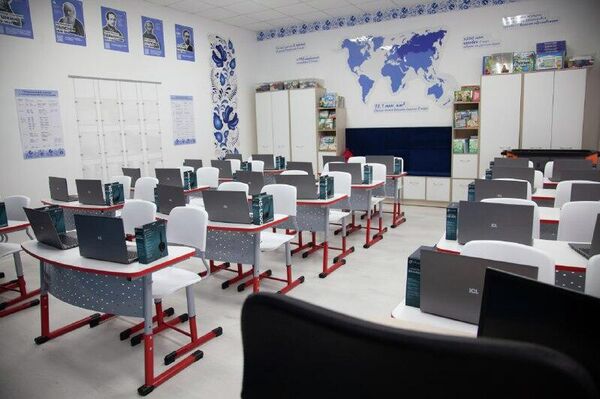 15 специализированных классов русского языка и литературы открыли в 14 абхазских школах при поддержки Минпросвещения России - Sputnik Абхазия