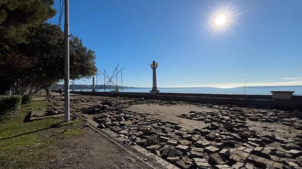 Началась реконструкция набережной Сухума Началась реконструкция набережной Сухума - Sputnik Абхазия