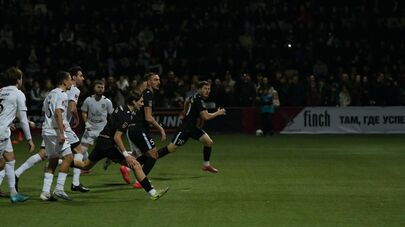 Сборная Футбольной национальной лиги России победила в матче с Медиалигой со счетом 4:1
