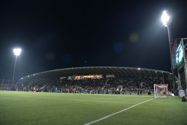 5 декабря на стадионе “Динамо” в Сухуме прошел выставочный матч Медиалиги и ФНЛ. - Sputnik Абхазия