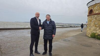 Джансух Нанба и председатель Керченского горсовета Денис Колесник обсудили сотрудничество