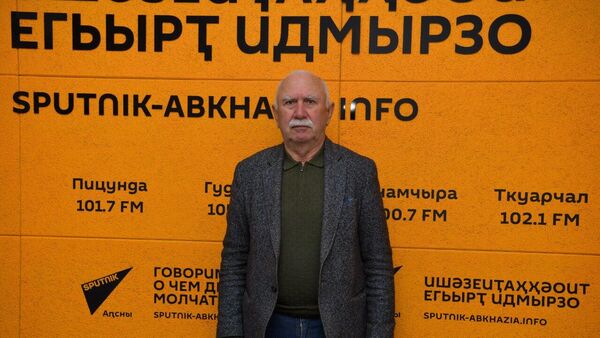 Мери Аҩӡԥҳа лыхьӡ зху ауада Павловтәи агимназиаҟны: ахҭыс алахәыла ихҳәаа - Sputnik Аҧсны