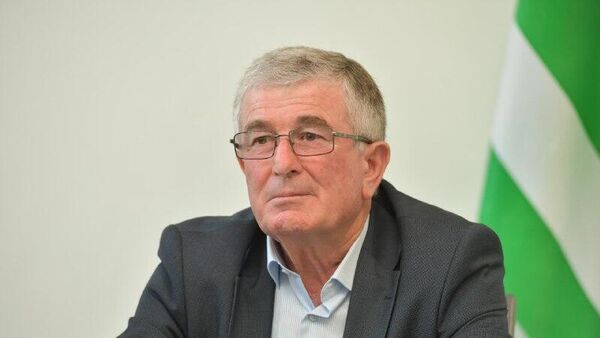 Собрание Гудаутского района: новые люди,  комиссии, задачи - Sputnik Абхазия