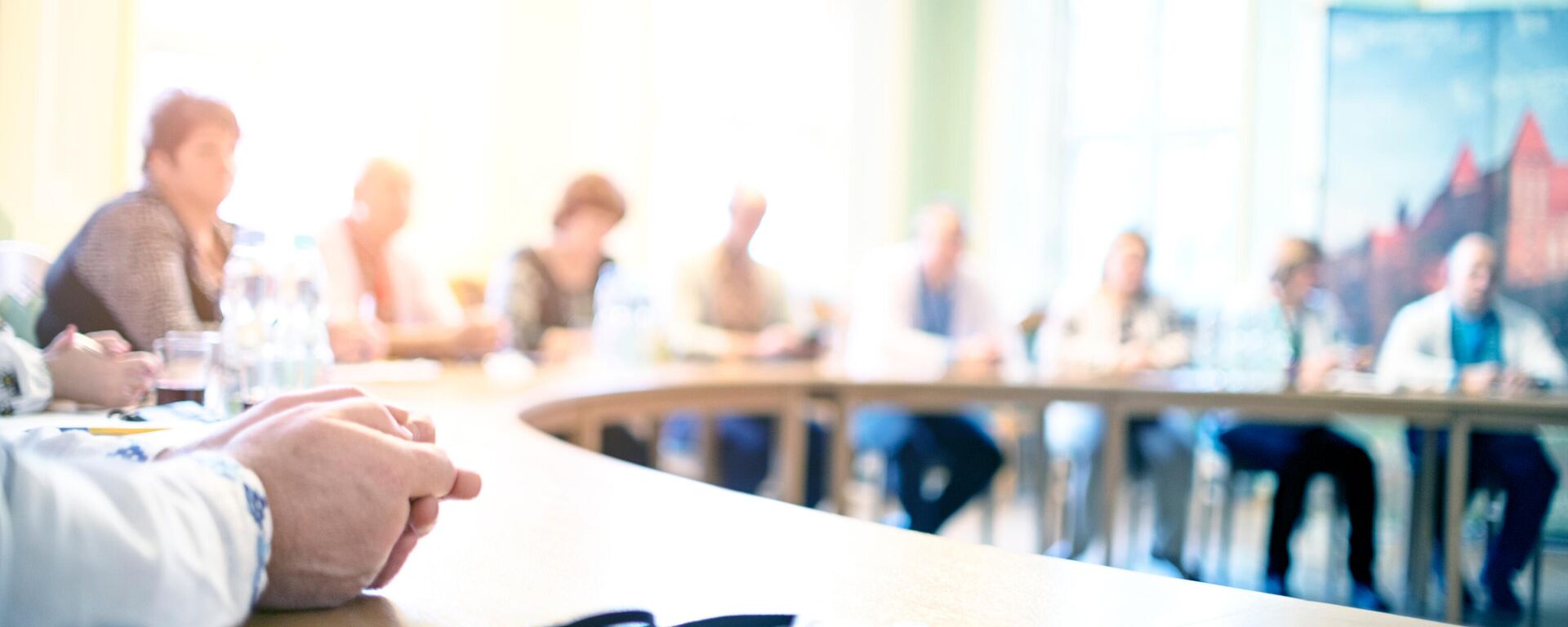 Круглый стол, посвященный туристическому развитию, начался в Абхазии - Sputnik Абхазия, 1920, 12.12.2025