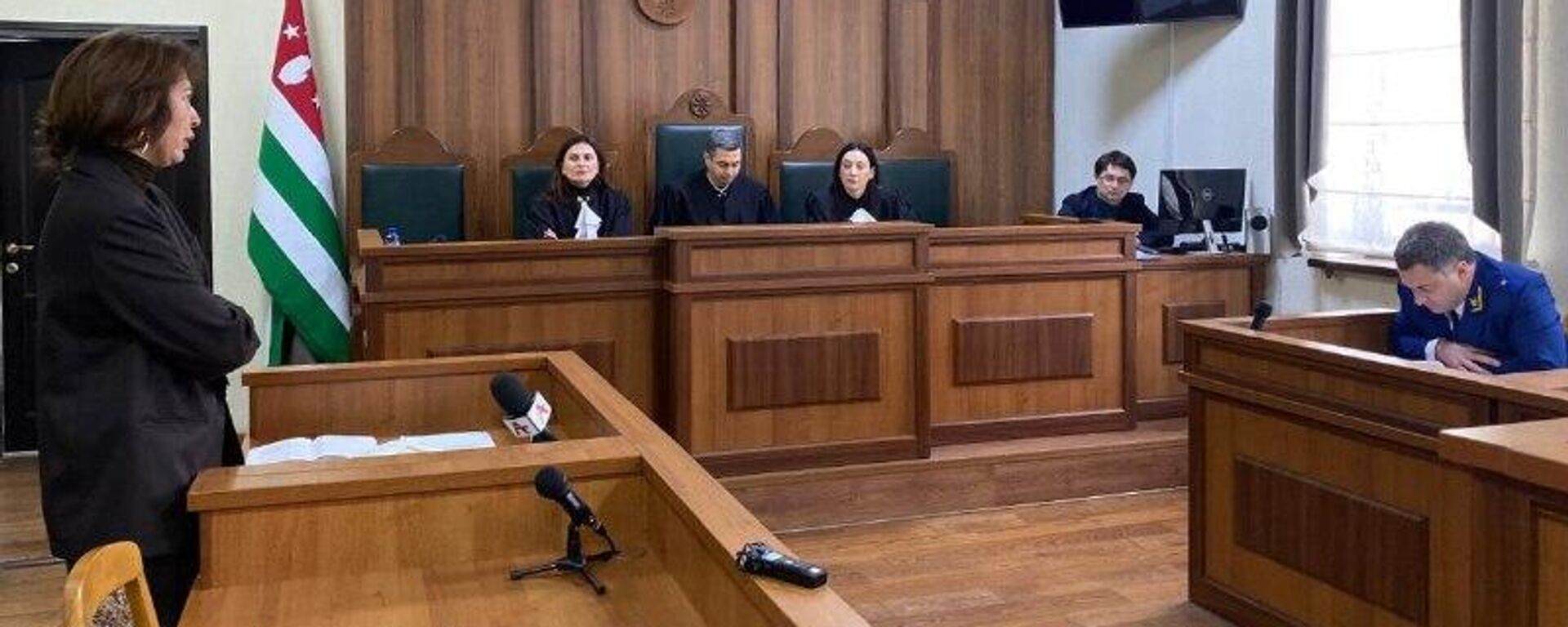 Экс-депутат Адгур Харазия отказался от участия в заседании Верховного суда по делу об убийстве и покушении на убийство - Sputnik Абхазия, 1920, 15.12.2025