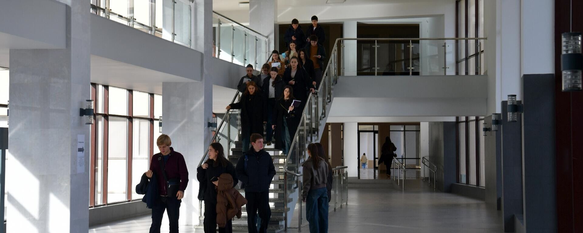 Студенты АГУ Студенты АГУ - Sputnik Абхазия, 1920, 06.03.2026