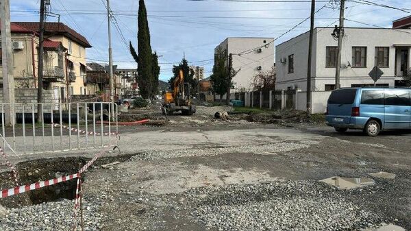Движение на перекрестке улиц Басария и Агумаа в Сухуме перекроют во вторник, 16 декабря - Sputnik Абхазия