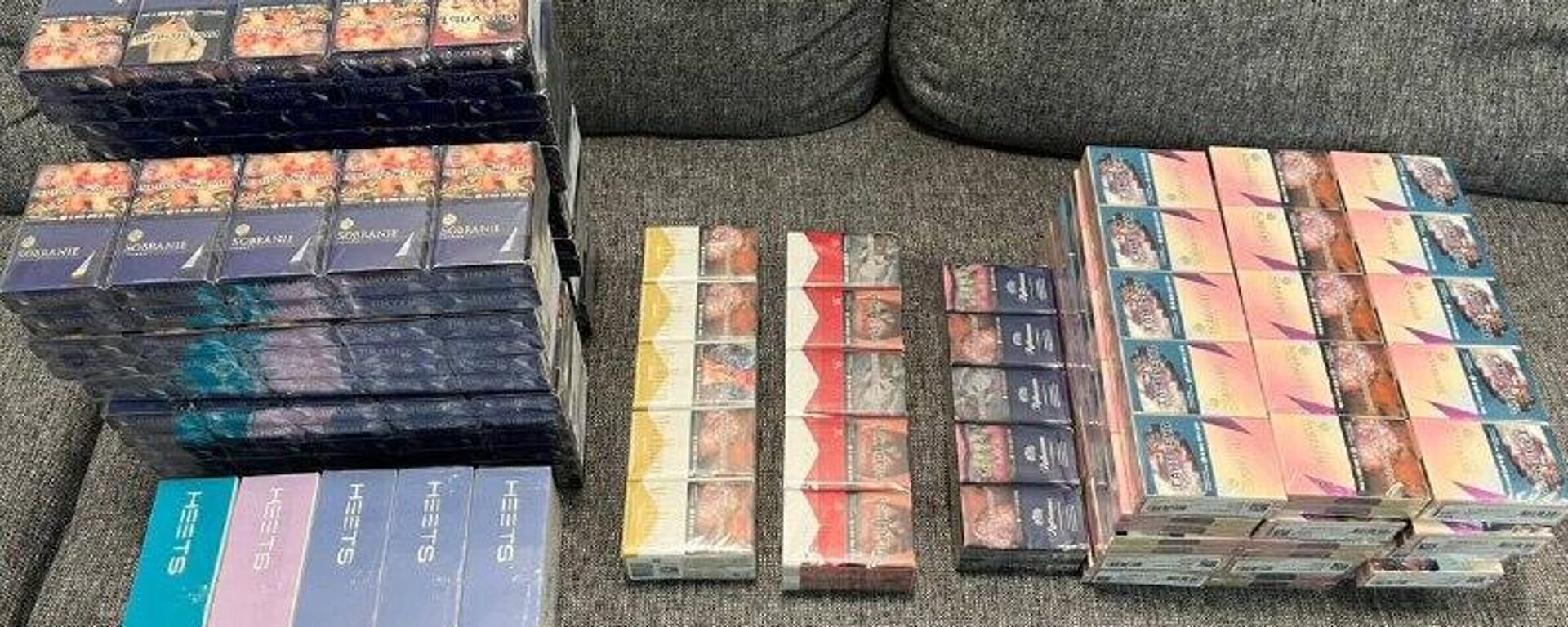 Табачную продукцию изъяли абхазские таможенники на посту Псоу - Sputnik Абхазия, 1920, 16.12.2025