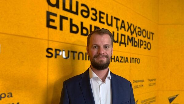 Знание. Лектор: итоги конкурса в Абхазии с Георгием Будным - Sputnik Абхазия