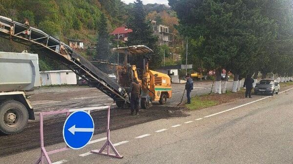 Ремонт дороги начался у поста Холодная речка в Гагрском районе - Sputnik Абхазия