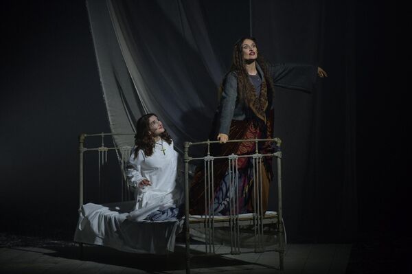 РУСДРАМ имҩаԥысит аспектакль &quot;Едит Пиаф&quot; аԥхьарбара - Sputnik Аҧсны