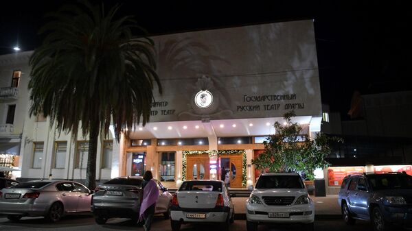Здание РУСДРАМа в Сухуме - Sputnik Абхазия