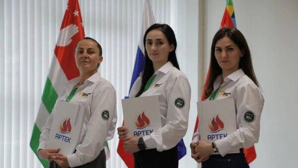 Педагоги-наставники из Абхазии прошли обучение в Артеке - Sputnik Абхазия