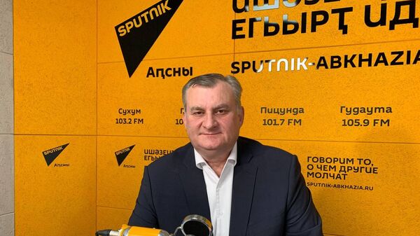 Всегда в тонусе: интервью министра здравоохранения Абхазии по итогам 2025 года - Sputnik Абхазия