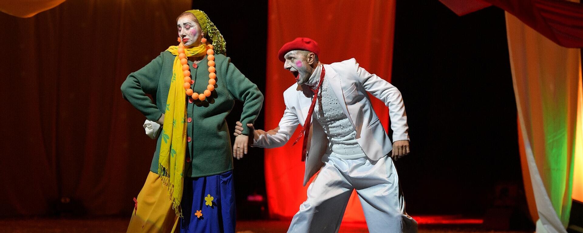 Десткий новогодний спектакль Быбыш в абхазском драматическом театре. - Sputnik Аҧсны, 1920, 24.12.2025