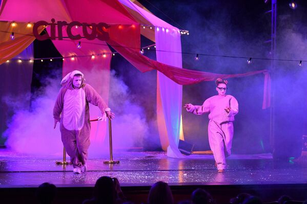 Асценаҿы иго амузыка ахәаԥшцәа қәыԥшцәа рымацара ракәымкәа, урҭ рҭаацәагьы аркәашоит. - Sputnik Аҧсны