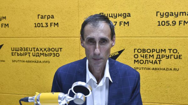 35 шықәса раԥхьа Арӡынба Аԥсны Иреиҳаӡоу Асовет ахантәаҩыс далхын: аҭоурыхҭҵааҩ иҿцәажәара - Sputnik Аҧсны