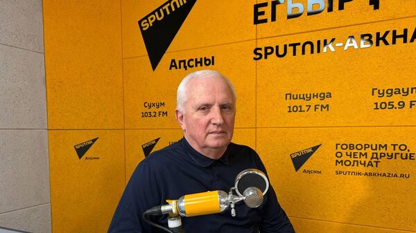 Аԥсни Томски рҵараиурҭақәа русеицура: Гурам Амқәаб ихҳәаа - Sputnik Аҧсны