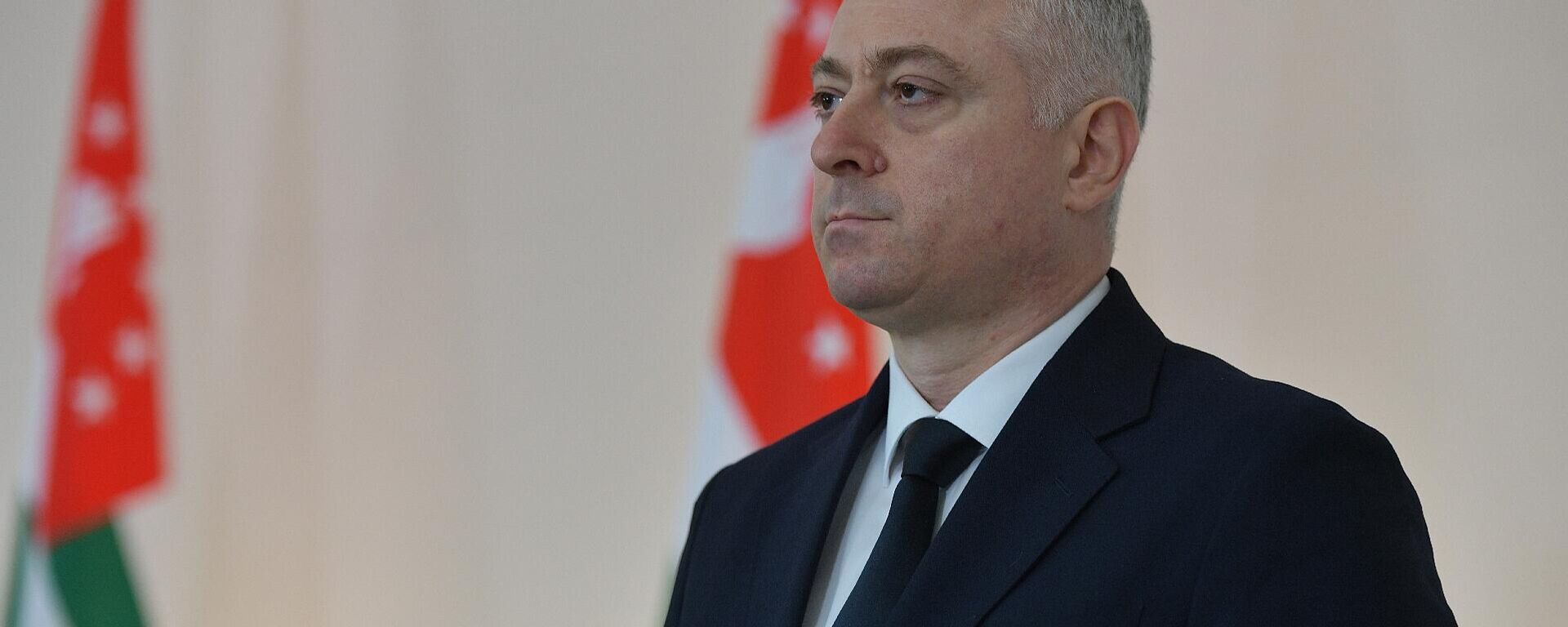 Бадра Гунба выступает с посланием к Народному Собранию республики - Sputnik Аҧсны, 1920, 04.02.2026