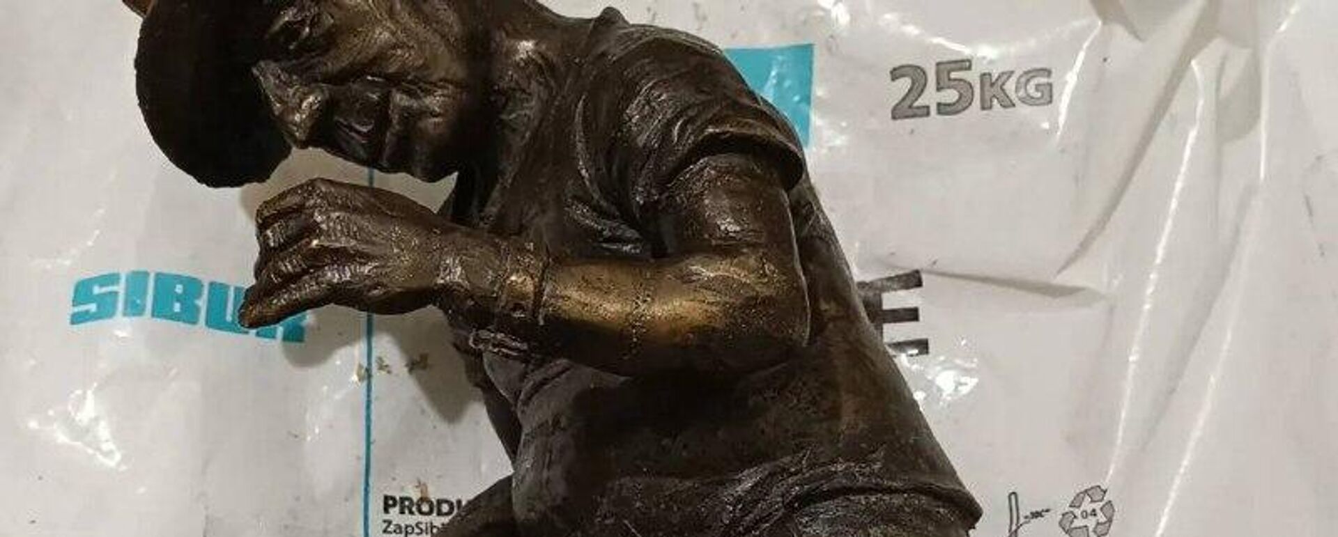 Дядя Левик найден, сообщил скульптор Архип Лабахуа - Sputnik Абхазия, 1920, 04.01.2026