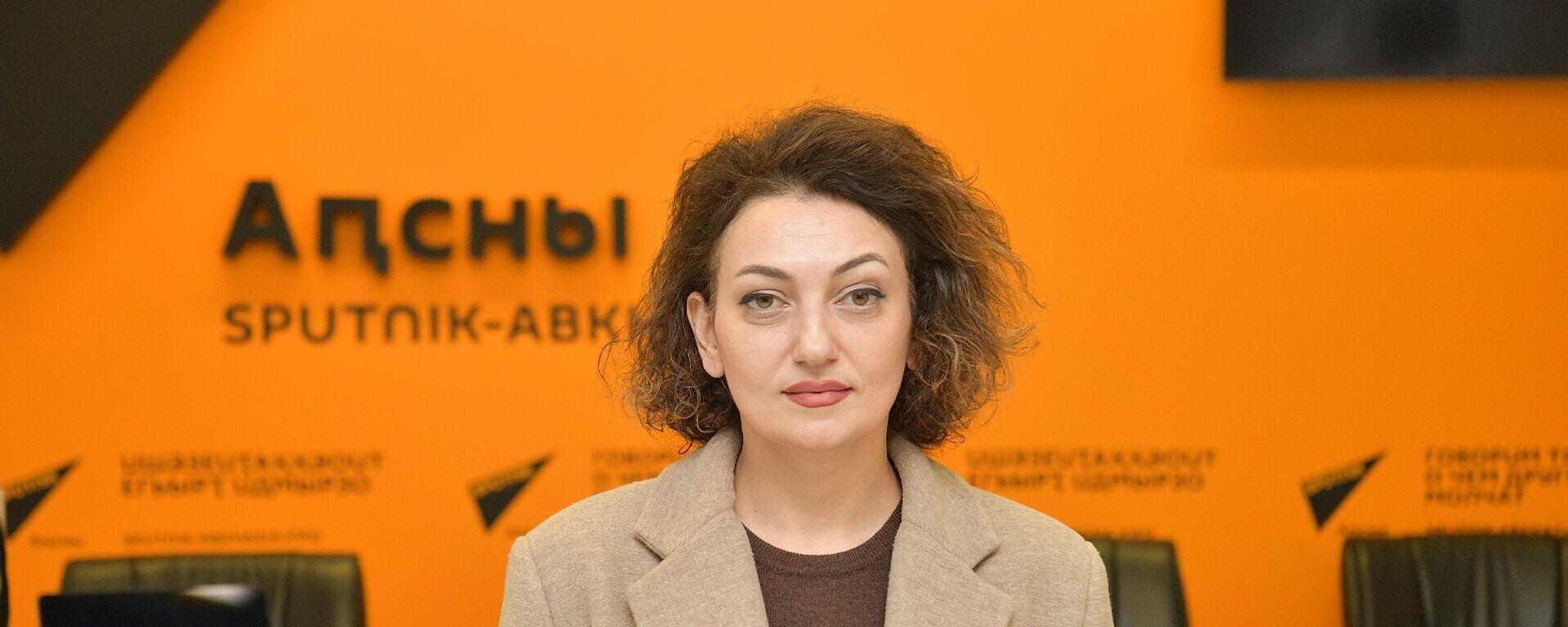 Мықәԥҳа дазааҭгылеит Аԥсуа драматә театр аихьӡарақәеи аԥхьаҟатәи агәҭакқәеи - Sputnik Аҧсны, 1920, 04.01.2026