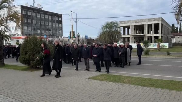 Память погибших в ходе Январской наступательной операции почтили в Гудауте - Sputnik Абхазия