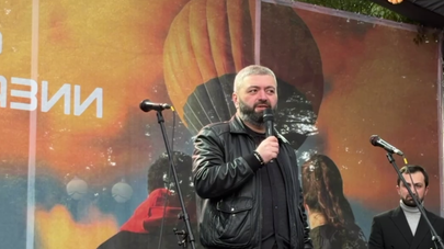 Фестиваль "Мандарин" официально открылся на театральной площади в Сухуме