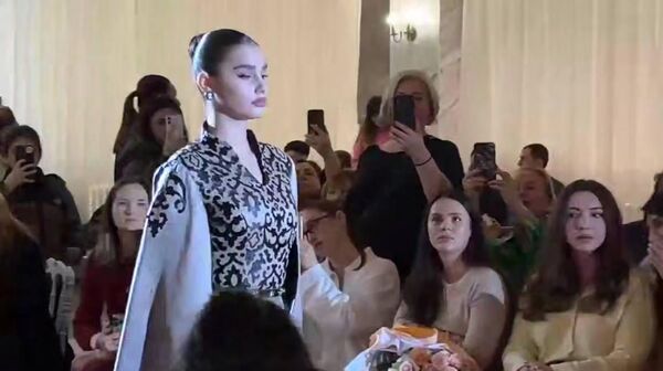 Лучший традиционный абхазский женский костюм - Sputnik Абхазия