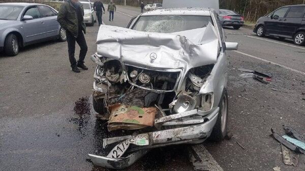 Мужчина погиб в аварии на республиканской трассе в районе села Тамыш - Sputnik Абхазия