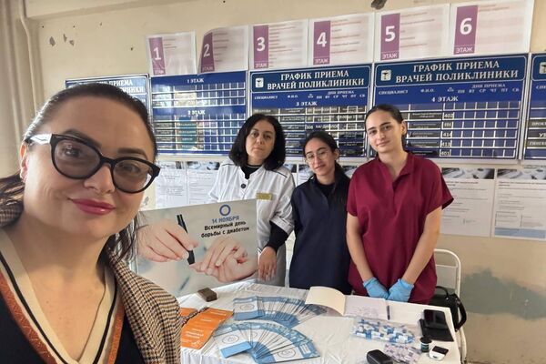 Корреспондент Гагра ТВ Саида Жиба на съемках - Sputnik Абхазия