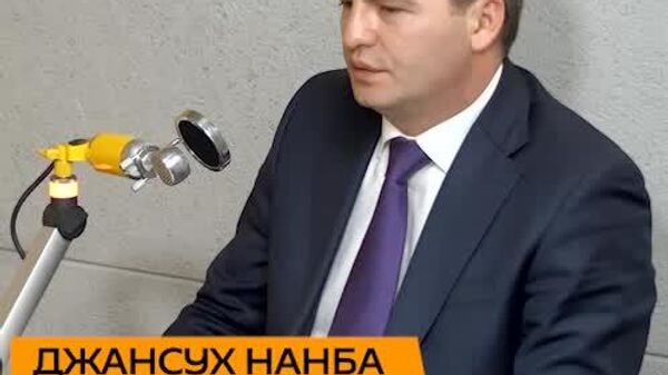 Абхазия начала активнее сотрудничать с субъектами России, сказал в интервью радио Sputnik вице-премьер правительства Абхазии Джансух Нанба - Sputnik Абхазия