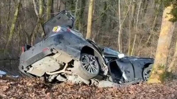 Мужчина пострадал в аварии на республиканской трассе в районе Мюссеры - Sputnik Абхазия