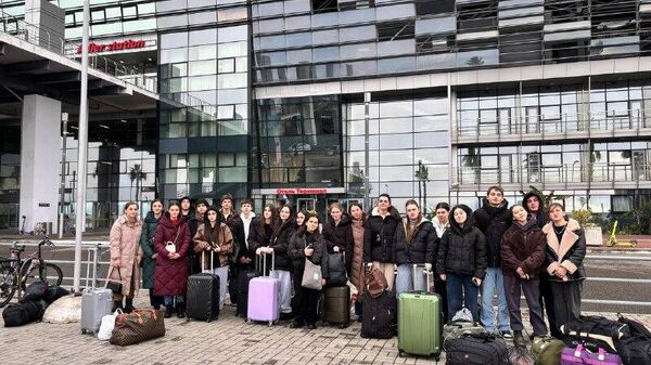 Школьники из Абхазии отправились в Псковскую область - Sputnik Абхазия