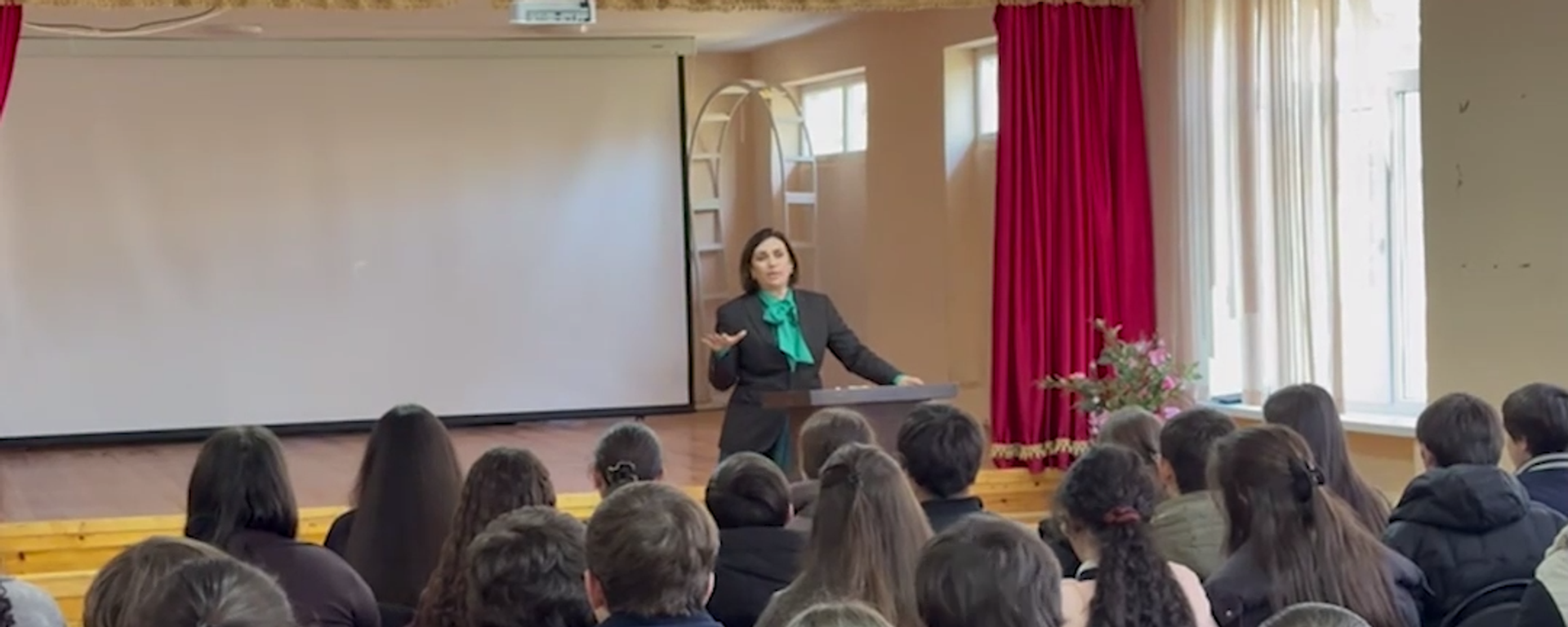 Лекция Абхазский язык будущего прошла в сухумской школе №1 - Sputnik Абхазия, 1920, 26.01.2026