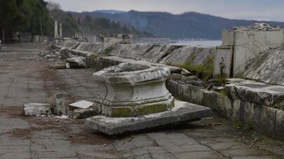 Строительные работы на набережной г.Сухум