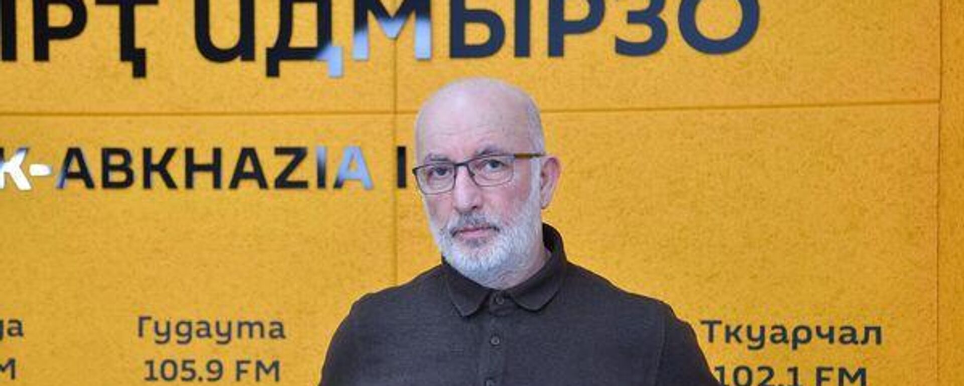 Культурный код и любовь к искусству: Джапуа рассказал о творчестве и признании таланта - Sputnik Абхазия, 1920, 29.01.2026