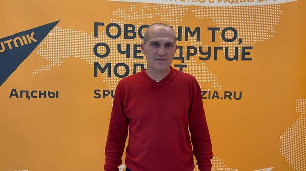 Аԥсуа ҳәыҳә хкы ацәыргақәҵаҿы аԥхьахә агеит: аҳәыҳәааӡаҩ  иҿцәажәара - Sputnik Аҧсны