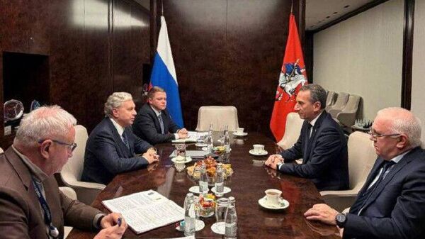 Углубление сотрудничества между Абхазией и Москвой обсудили глава МИД республики Олег Барциц и министр московского правительства Сергей Черемин - Sputnik Абхазия