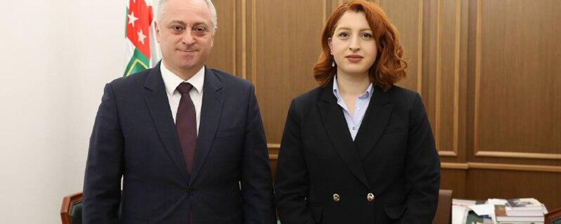 Аԥсны ахада Бадра Гәынба дидикылеит Ҭырқәтәылантәи зҭоурыхтә ԥсадгьыл иаҭааз ҳџьынџьуаҩ, Жәларбжьаратәи аизыҟазаашьақәа рспециалист, Аднан Мендерес ихьӡ зху Ҭырқәтәылатәи ауниверстет адоцент Елчын Аӡынԥҳа - Sputnik Аҧсны, 1920, 04.02.2026