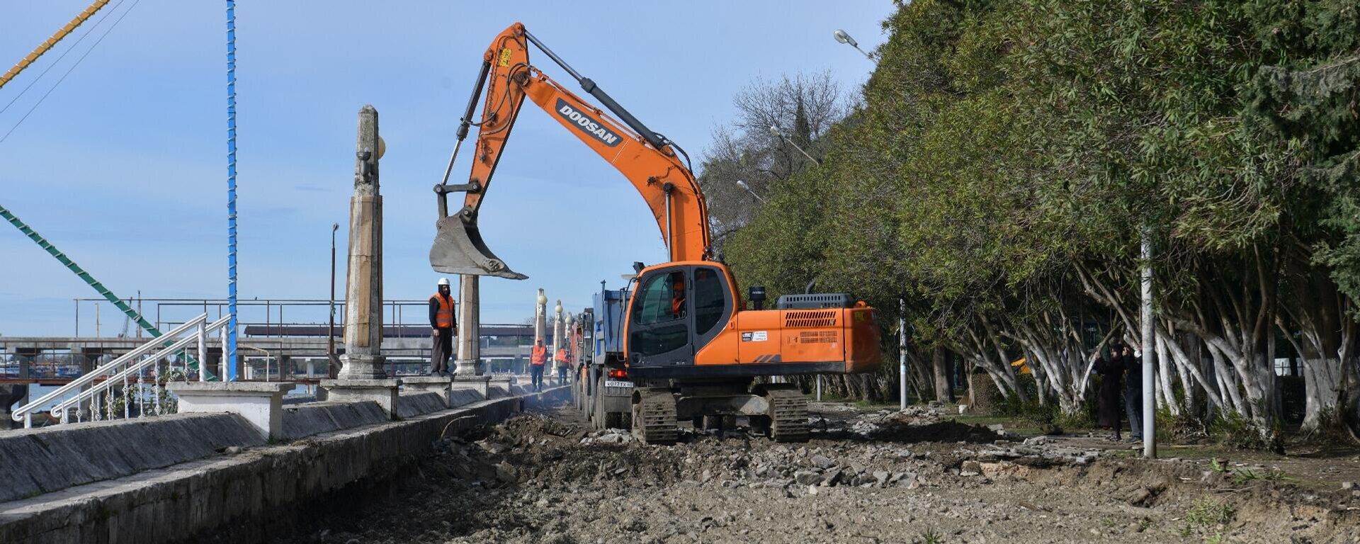 Ремонтные работы на набережной Сухума - Sputnik Аҧсны, 1920, 19.03.2026