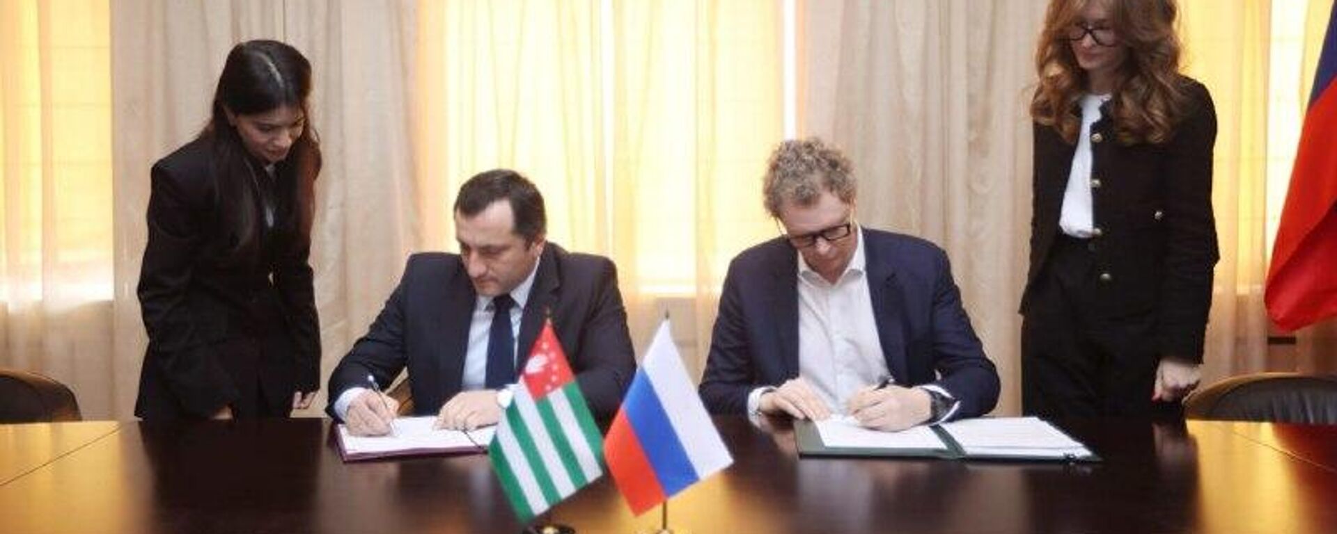 Россия поможет Абхазии усовершенствовать систему налогового администрирования - Sputnik Абхазия, 1920, 09.02.2026