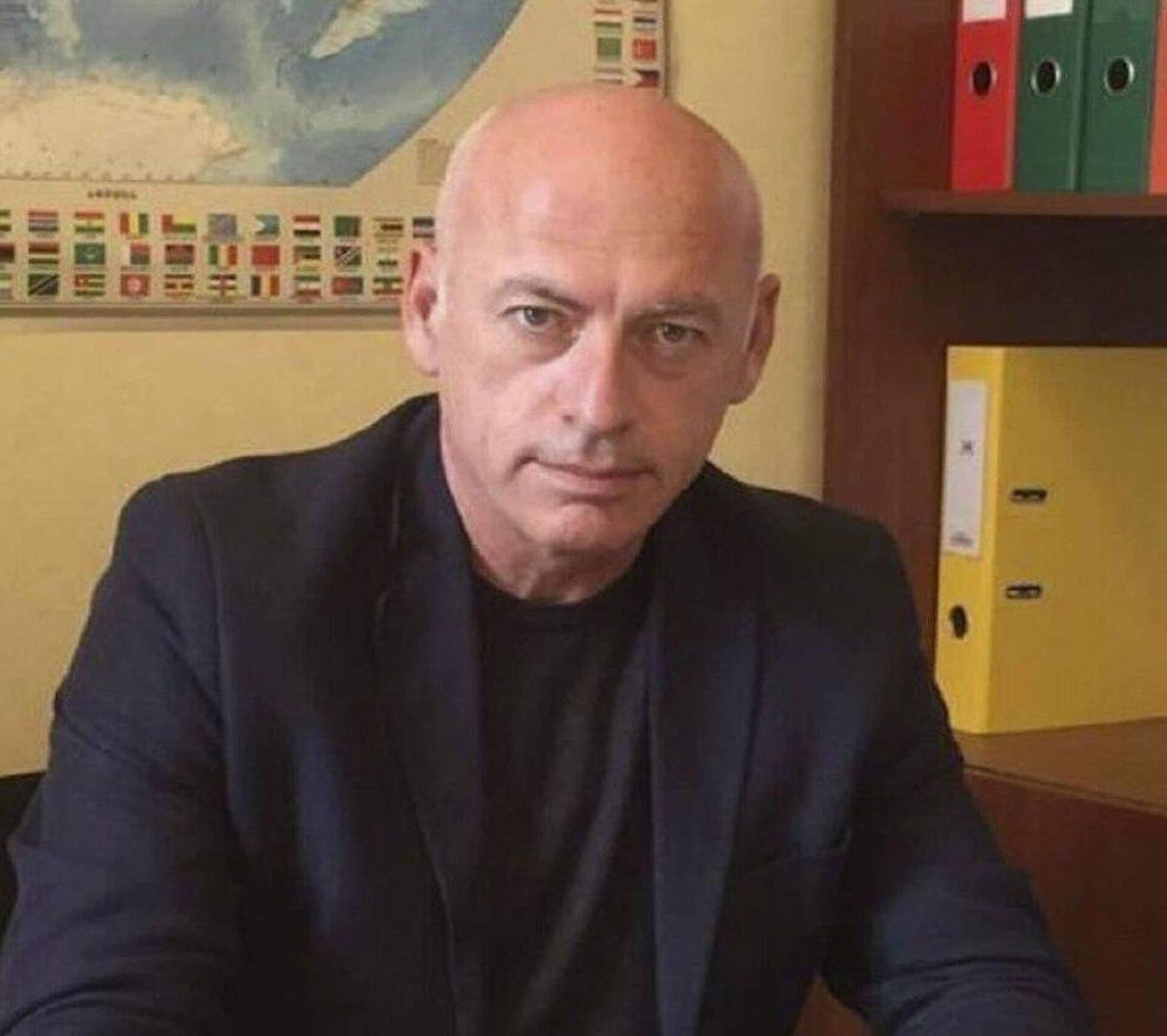 Бадра Гунба подписал указ об освобождении главы Гудаутского района Валерия Авидзба в связи с истечением срока полномочий - Sputnik Абхазия, 1920, 10.02.2026