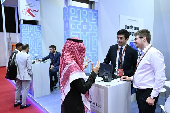 Участники обсуждают внедрение новых технологий и совместные проекты в промышленной сфере - Sputnik Абхазия