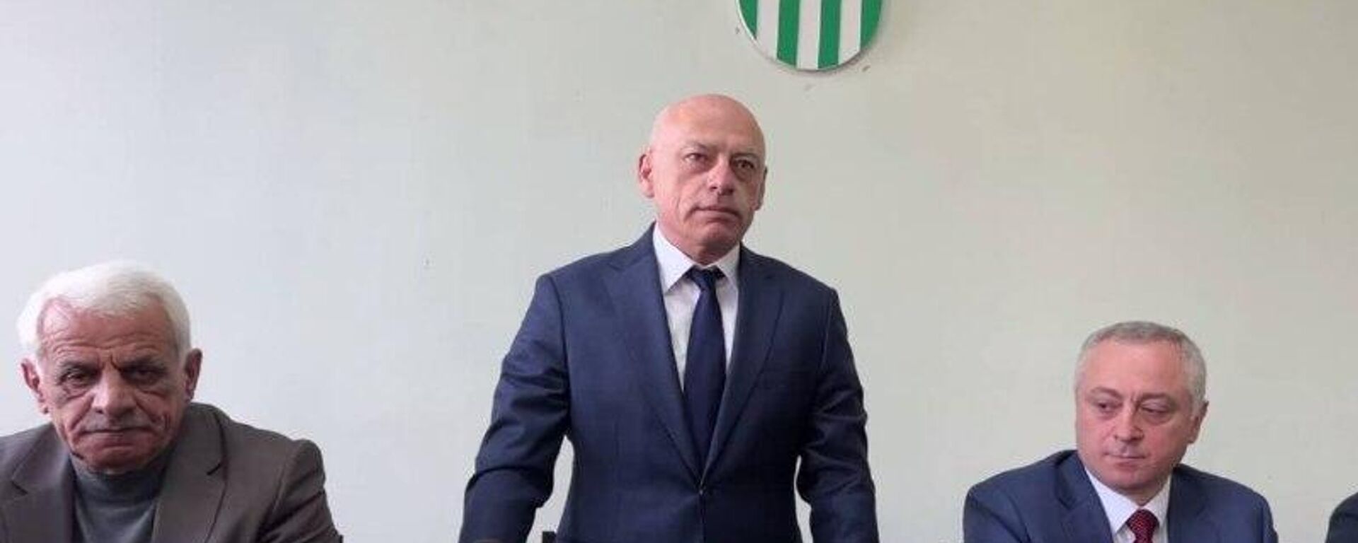 Президент Бадра Гунба представил нового и - Sputnik Абхазия, 1920, 11.02.2026