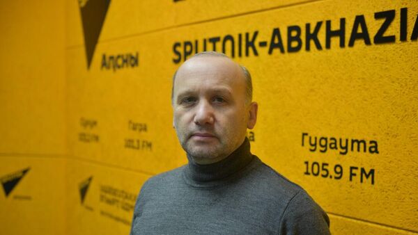 Зылшара ԥку ахәыҷқәа злахәу аспектакль РУСДРАМ аҿы: арежиссиор ицәажәара - Sputnik Аҧсны