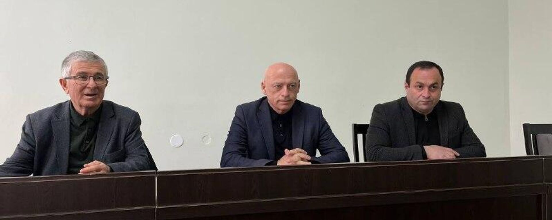 Ашәахтәқәа реизгара аизырҳара — ԥыжәара зҭатәу уснагӡатәуп ҳәа азгәеиҭеит Гәдоуҭа араион ахадара аиҳабы инапынҵақәа назыгӡо Асҭамыр Аргәын есымчыбжьатәи аилатәараҿы - Sputnik Аҧсны, 1920, 16.02.2026