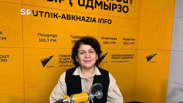 Интервью Президента Абхазии: разговор о главном с экспертом - Sputnik Абхазия