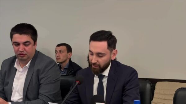 Парламент досрочно прекратил полномочия депутата Вахтанга Голандзия - Sputnik Абхазия